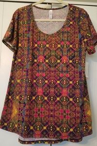 $10 --> LuLaRoe Classic T